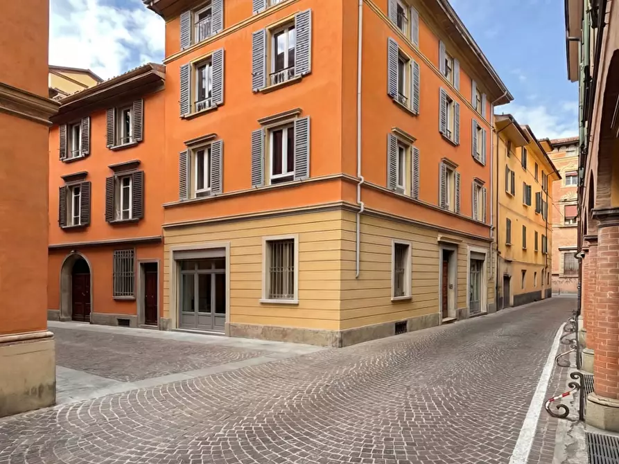 Immagine 2 di Appartamento in vendita  in Vicolo Carega, 3 a Bologna