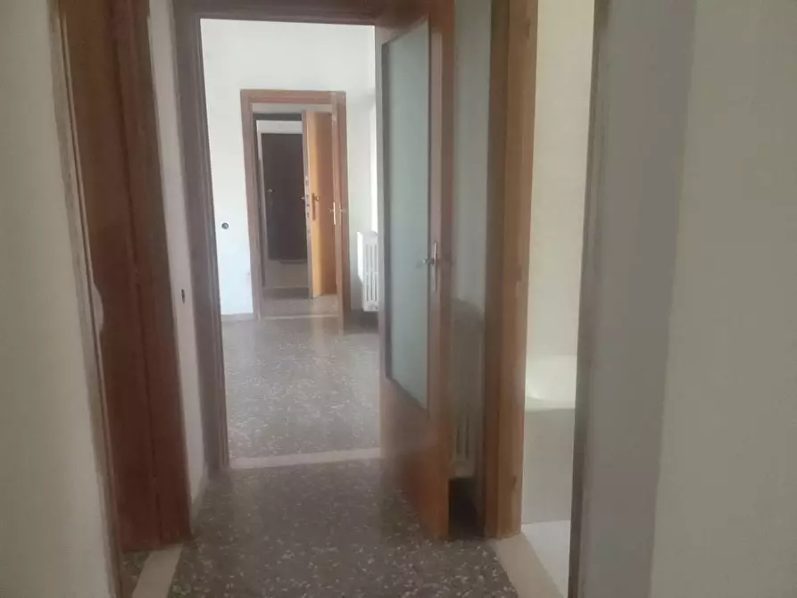 Immagine 8 di Appartamento in vendita  in Piazza G.Di Vittorio, 114 a Taranto