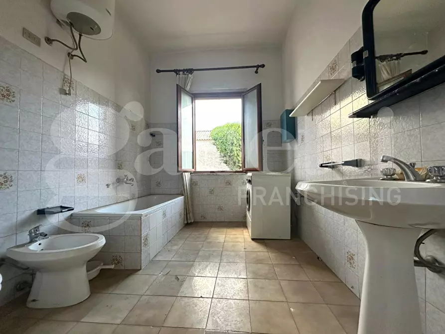 Immagine 10 di Casa indipendente in vendita  in Via Cavour, 38 a Villasor