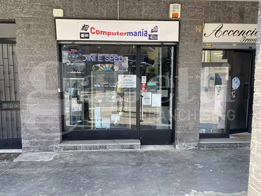 Immagine 1 di Attività commerciale in affitto  in Strada Genova, 108/B a Moncalieri