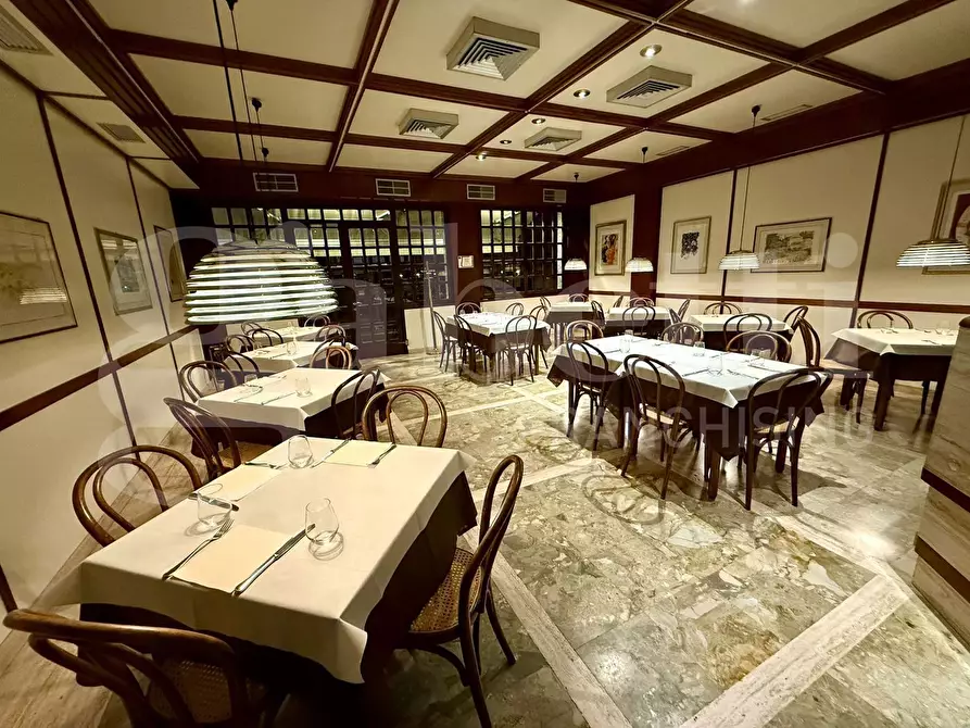 Immagine 11 di Bar / Ristorante in vendita  in Via Elio Vittorini, 45/47 a Roma