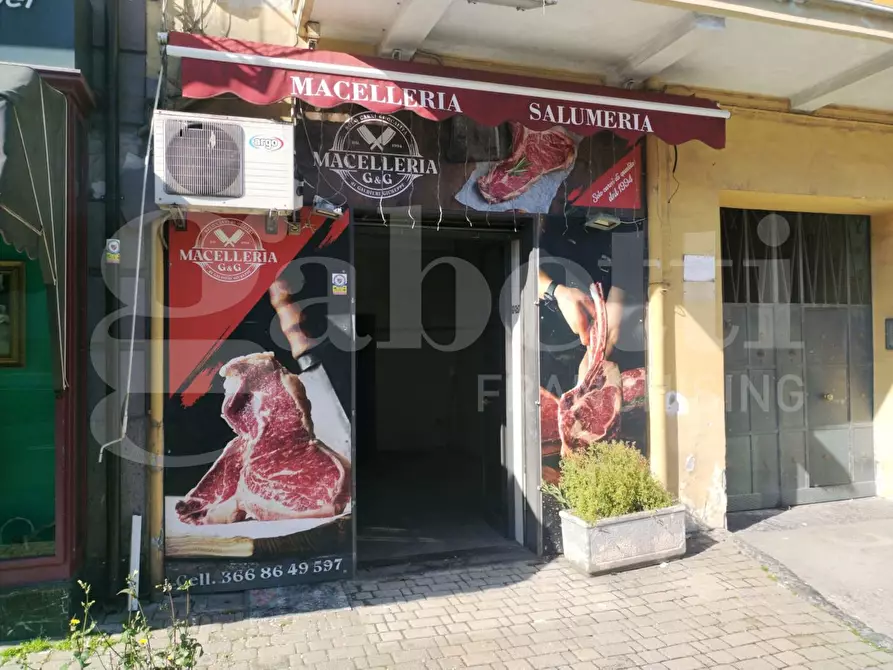 Immagine 2 di Negozio in affitto  in Via Giovanni XXIII a Frattaminore