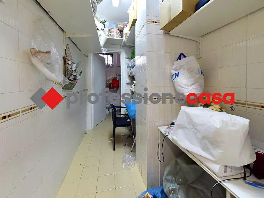 Immagine 14 di Negozio in vendita  in Via Madonna delle Grazie, 54 a San Prisco