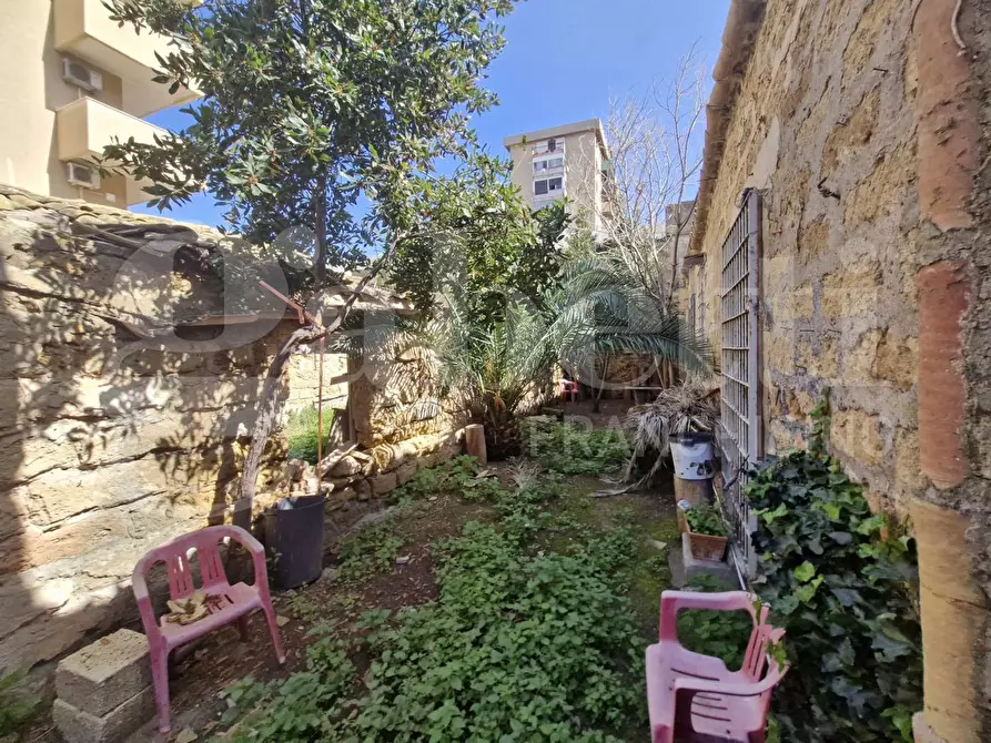 Immagine 30 di Casa indipendente in vendita  in Via Sperone a Palermo