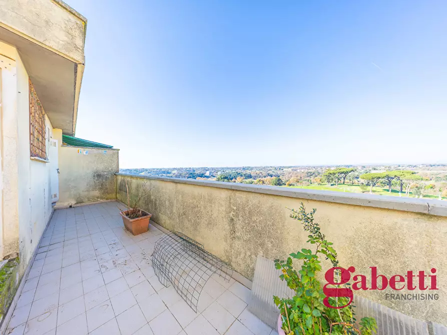 Immagine 18 di Appartamento in vendita  in Via di Selva Nera, 147 a Roma