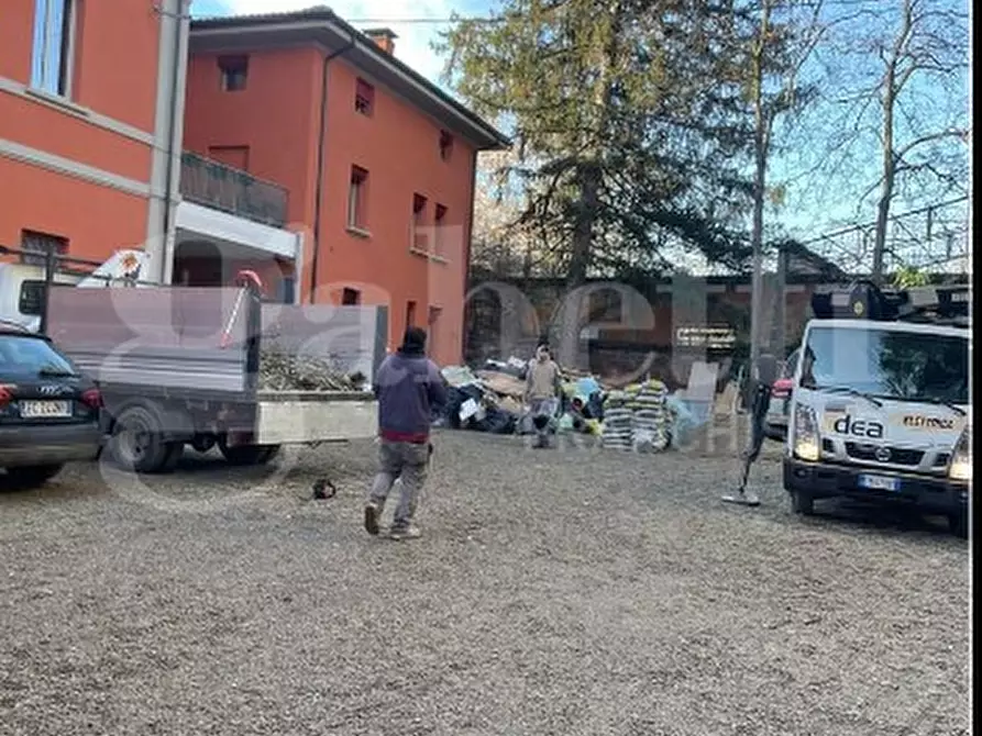 Immagine 3 di Appartamento in vendita  in Via Castiglione, 91 a Bologna