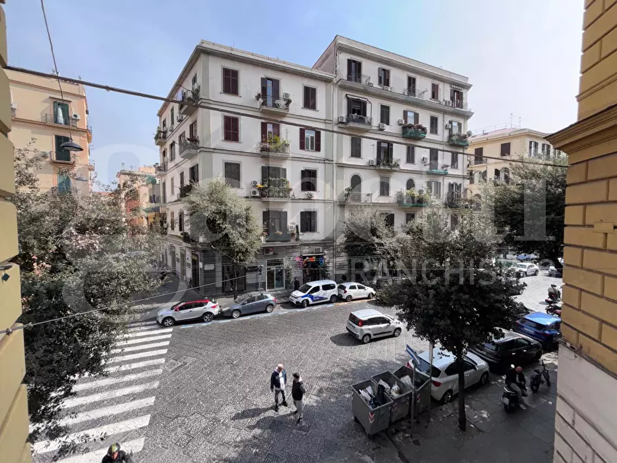 Immagine 11 di Appartamento in vendita  in Corso Garibaldi a Napoli