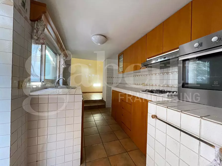 Immagine 3 di Appartamento in vendita  in Piazza S. Conca, 24 a Gaeta