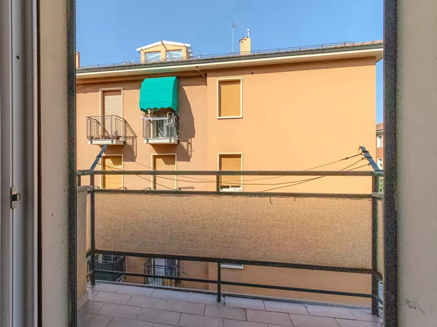 Immagine 10 di Appartamento in vendita  in Via Lazio, 5 a Bologna