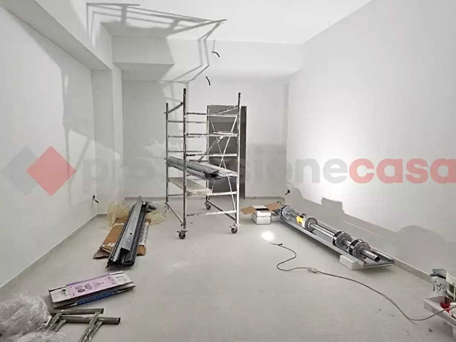 Immagine 3 di Attività commerciale in affitto  in Via DELL'ERBA a Monopoli