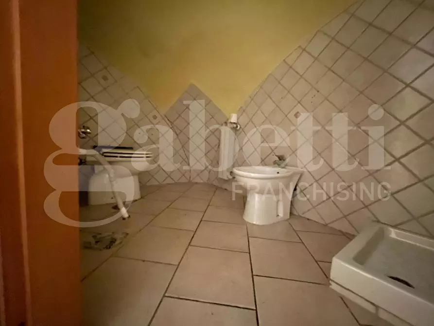 Immagine 15 di Appartamento in vendita  in Vico X Via Indipendenza, s.n.c a Gaeta