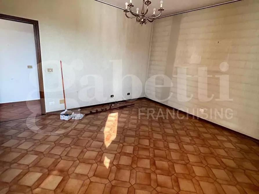 Immagine 5 di Appartamento in vendita  in Via Monterosi a Roma