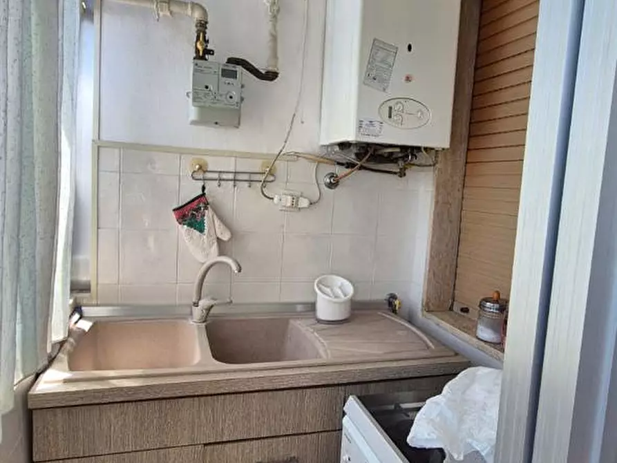 Immagine 23 di Appartamento in vendita  in Via Carminiello, 21 a Torre Annunziata