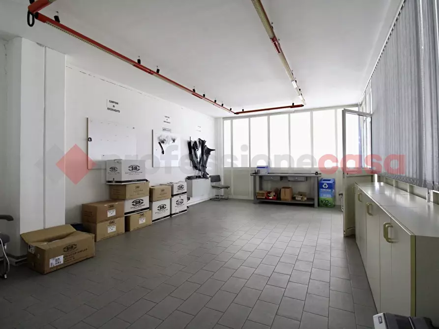 Immagine 10 di Capannone industriale in vendita  in Via Provinciale Morolense, 105 a Morolo