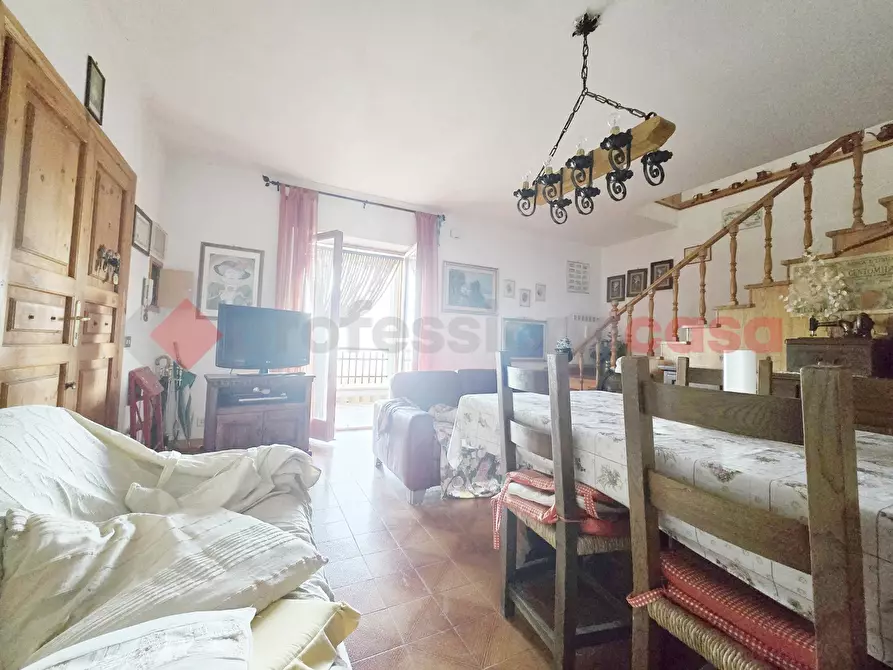 Immagine 3 di Appartamento in vendita  in Via Nucleo Le Casette, snc a Morro Reatino