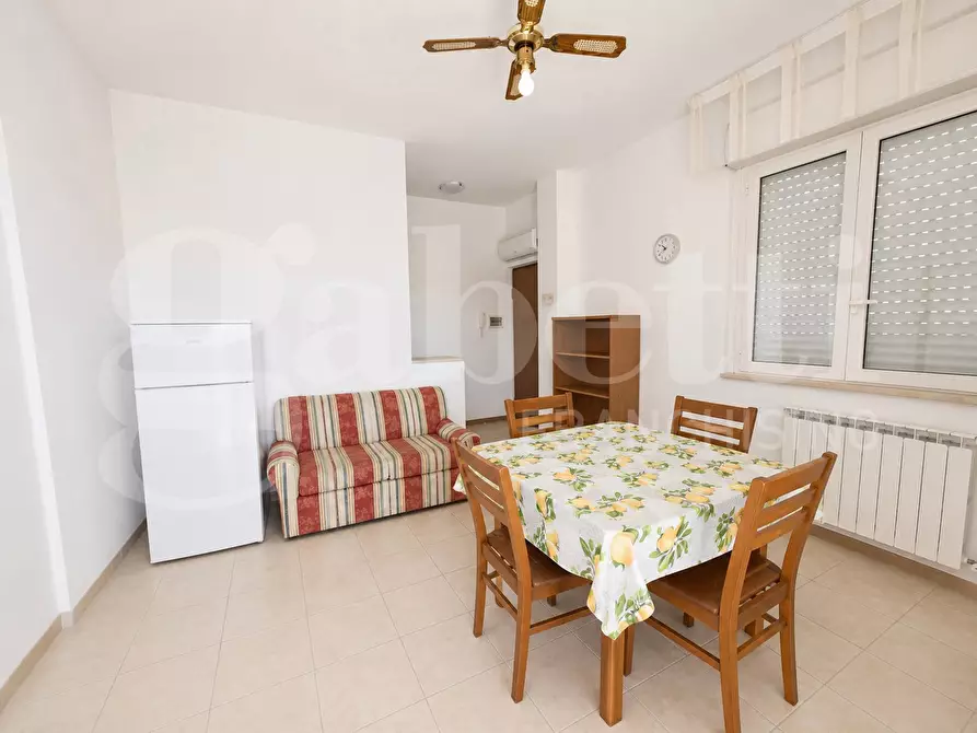 Immagine 2 di Appartamento in vendita  in Via Edmondo de Amicis, 14-16 a Tortoreto