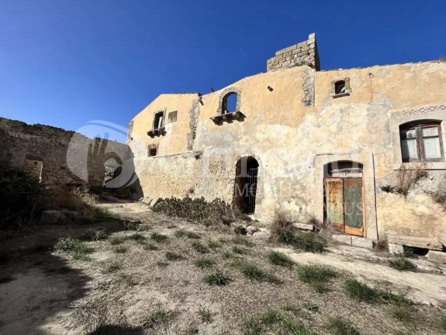 Immagine 2 di Rustico / casale in vendita  in Via Bonivini, 1 a Noto