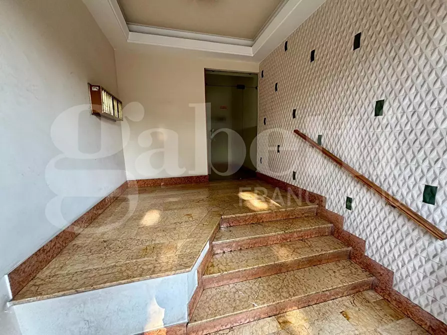 Immagine 2 di Appartamento in vendita  in Piazza Vittorio Veneto a Orbassano