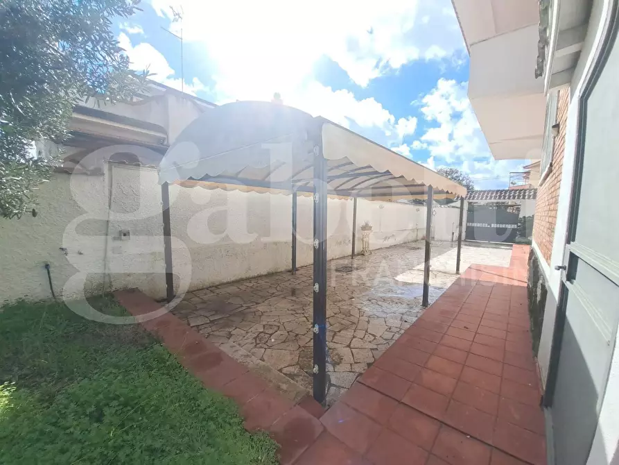 Immagine 9 di Villa in vendita  in Via dei delfini, 261 a Ardea