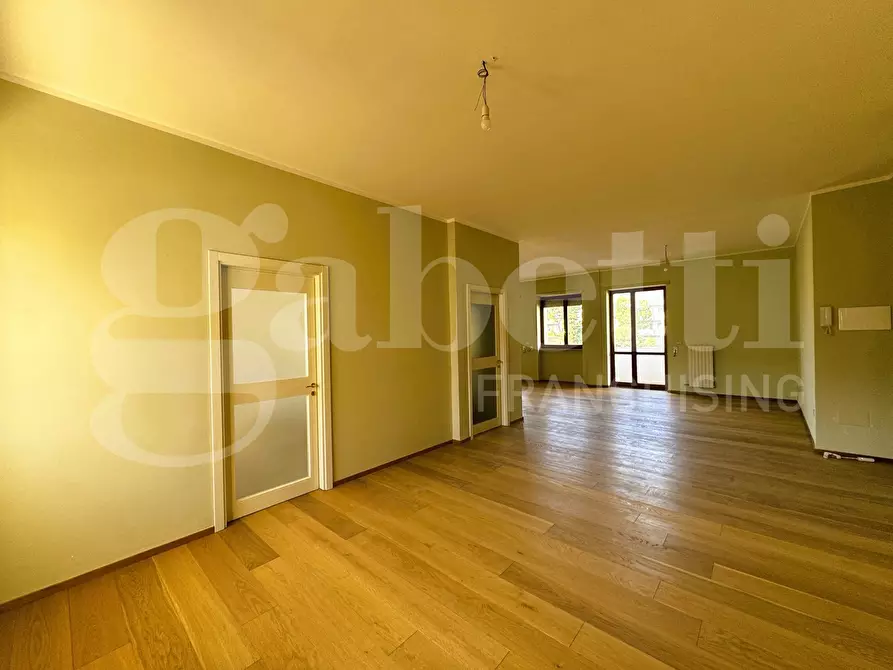 Immagine 10 di Appartamento in vendita  in Piazza Montale, 3 a Lecce