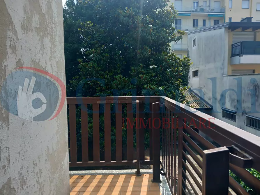 Immagine 49 di Villa in vendita  in Via Dante Alighieri, 15 a Limbiate