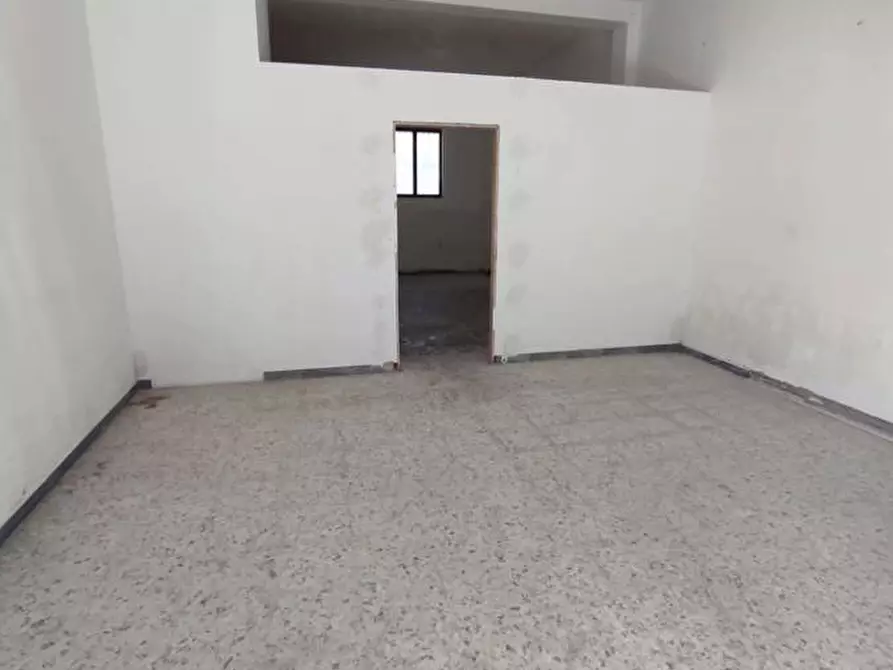 Immagine 4 di Negozio in affitto  in Via SICILIA a San Severo