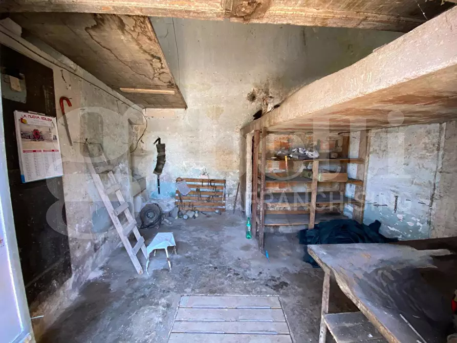 Immagine 11 di Terreno residenziale in vendita  in Via Capirro I a Trani