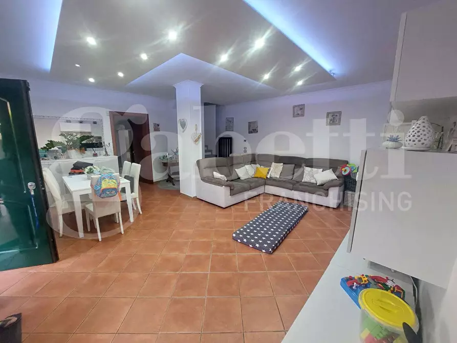 Immagine 22 di Casa quadrifamiliare in vendita  in Via Guglielmo Pepe, 32 a Settingiano