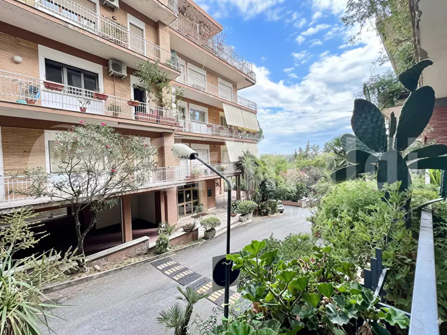 Immagine 21 di Appartamento in vendita  in Via Cassia, 831 a Roma