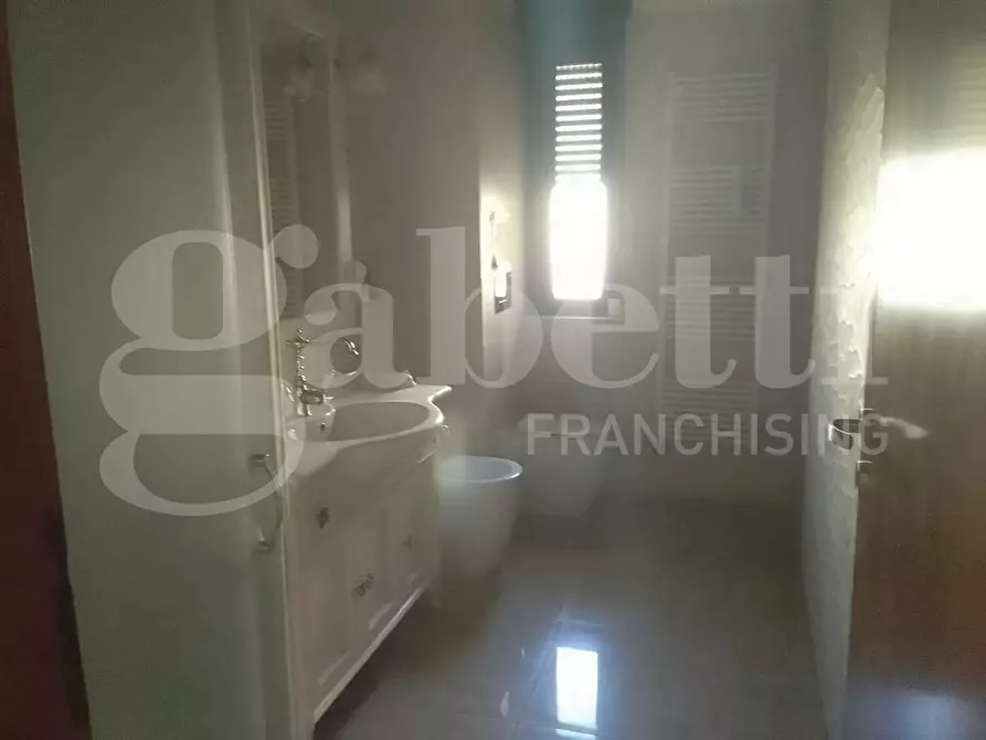 Immagine 14 di Appartamento in vendita  in Piazza G.B.TEDESCO, 7 a Taranto