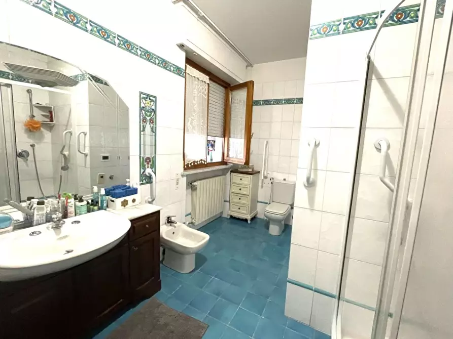 Immagine 12 di Attico in vendita  in Via MARINA VECCHIA, 13 a Massa