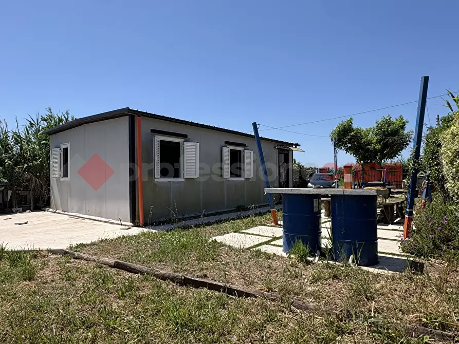 Immagine 1 di Casa indipendente in vendita  in Strada LUNGOCANALE, 1 a Terracina