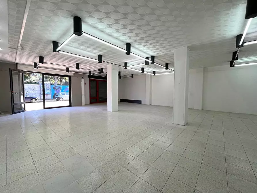 Immagine 2 di Attività commerciale in affitto  in Via SAN GIOVANNI BOSCO, 66 a San Severo