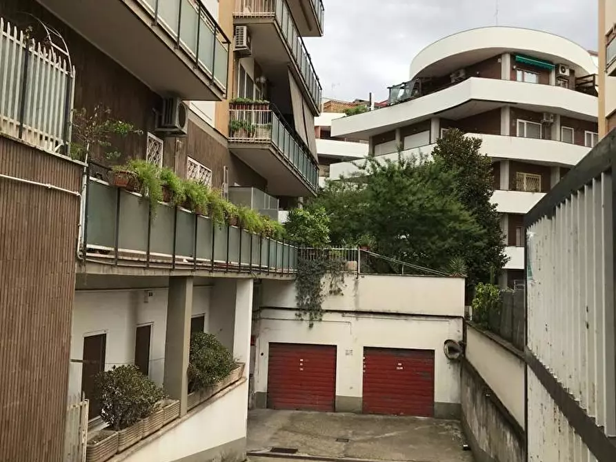 Immagine 1 di Box auto in vendita  in Via Silvestri, 240 a Roma