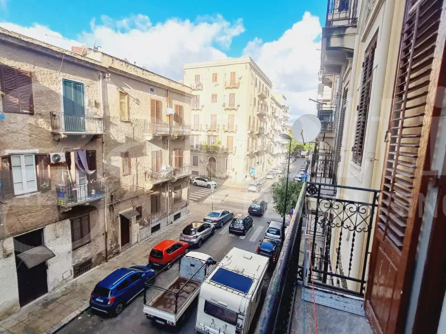 Immagine 10 di Appartamento in vendita  in Via Maggiore Perni a Palermo