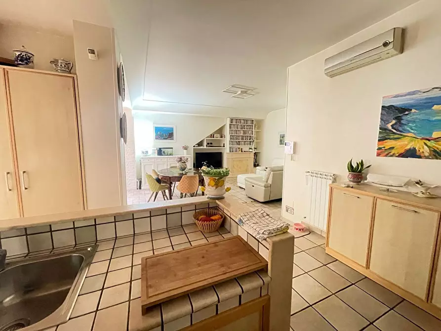 Immagine 21 di Villa in vendita  in Via campagna a Giugliano In Campania