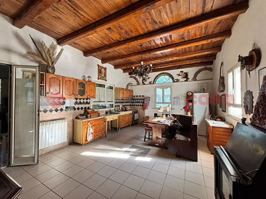 Immagine 1 di Villa in vendita  in Contrada Muggito, snc a Montelanico