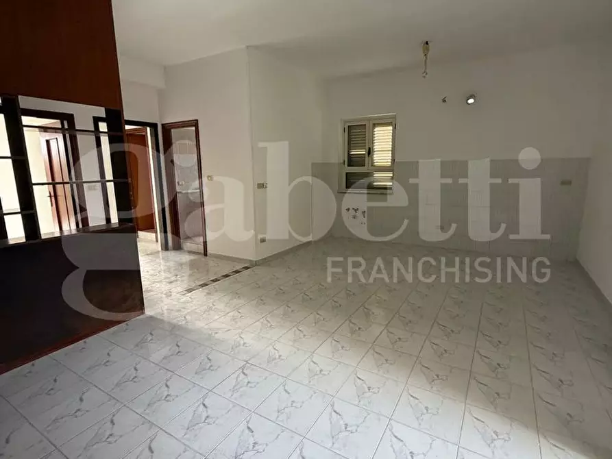 Immagine 2 di Appartamento in vendita  in Via G. Leopardi, 11 a Falerna