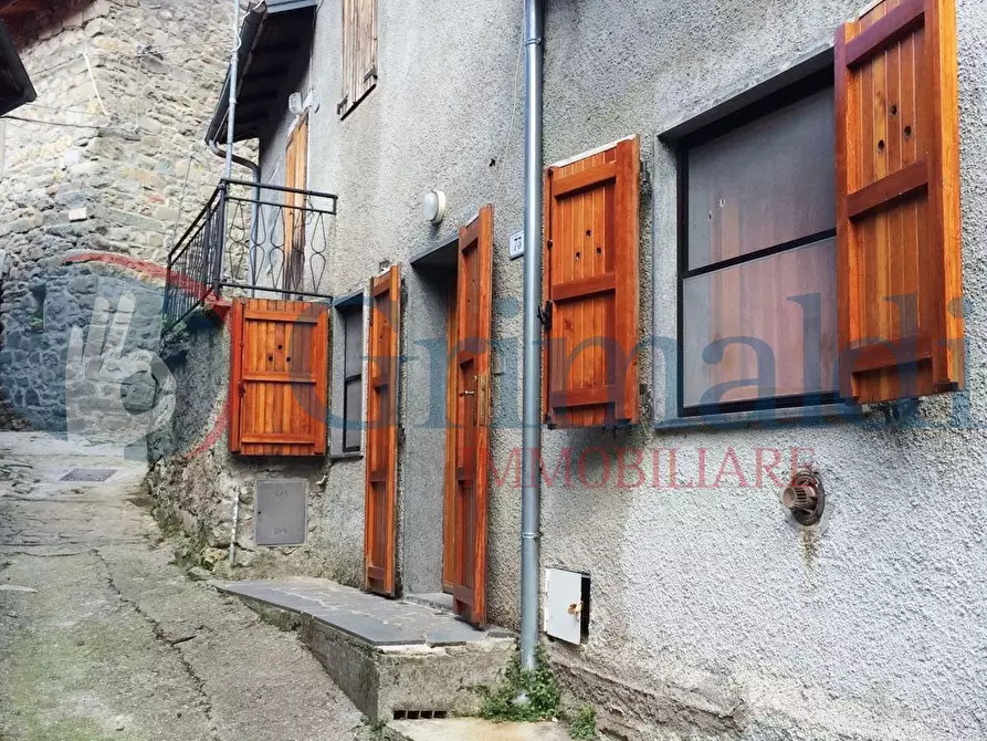 Immagine 1 di Appartamento in vendita  in Via Sassalbo, 100 a Fivizzano