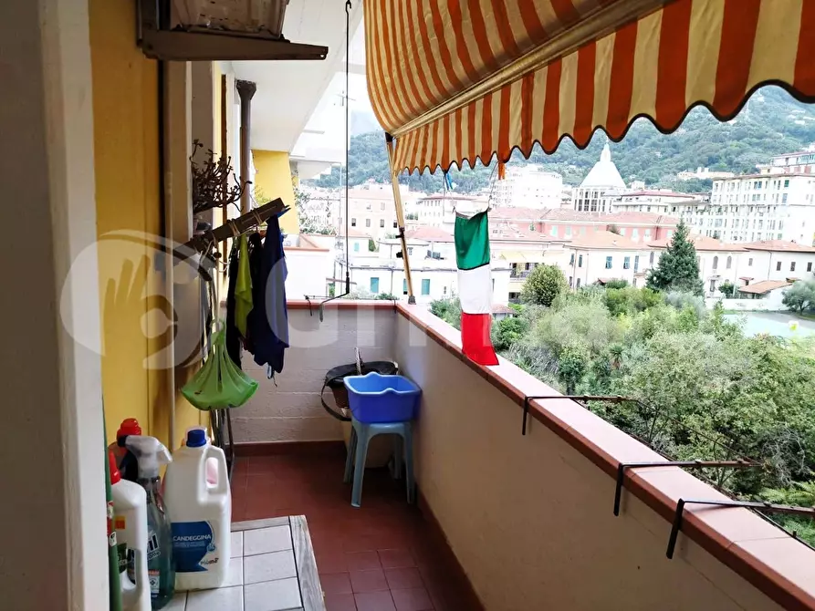 Immagine 9 di Appartamento in vendita  in Via BENEDETTO CROCE, 17 a Massa