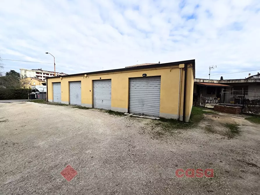 Immagine 18 di Appartamento in vendita  in Via Della Repubblica a Bastia Umbra