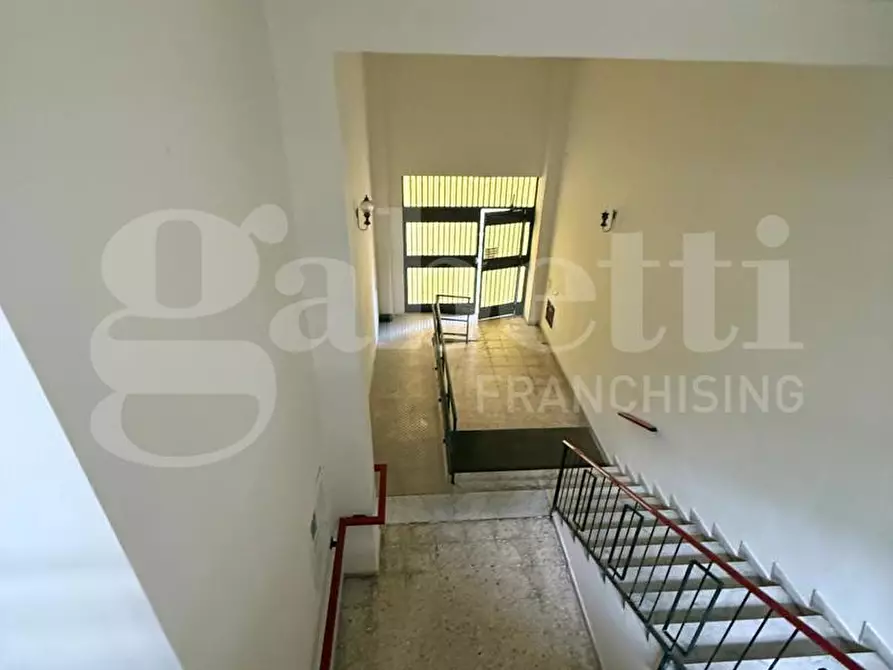 Immagine 6 di Ufficio in affitto  in Via dei Mille, 133 a Lamezia Terme