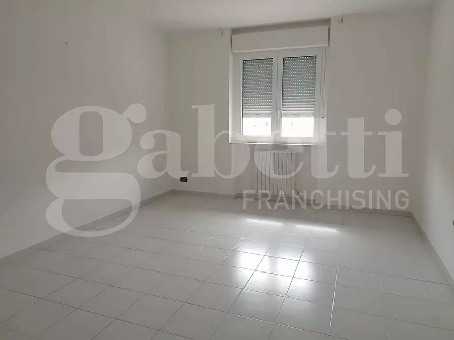 Immagine 11 di Appartamento in vendita  in Piazza SANDRO PERTINI, 11 a Taranto