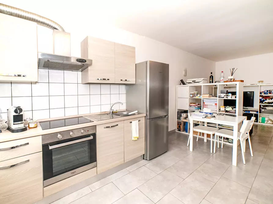 Immagine 14 di Appartamento in vendita  in Via Michelangelo Peroglio, 27 a Roma