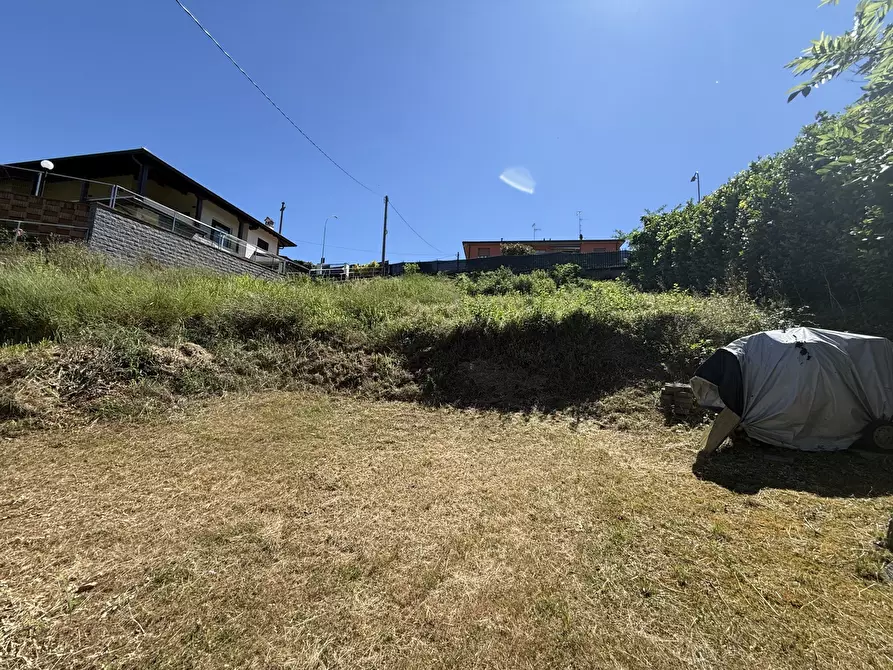 Immagine 1 di Terreno residenziale in vendita  in Via Papa Giovanni 23, snc a Merone