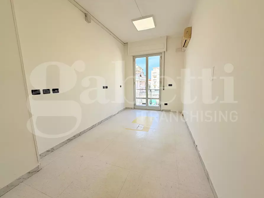 Immagine 8 di Appartamento in vendita  in Via degli Orti a Albenga