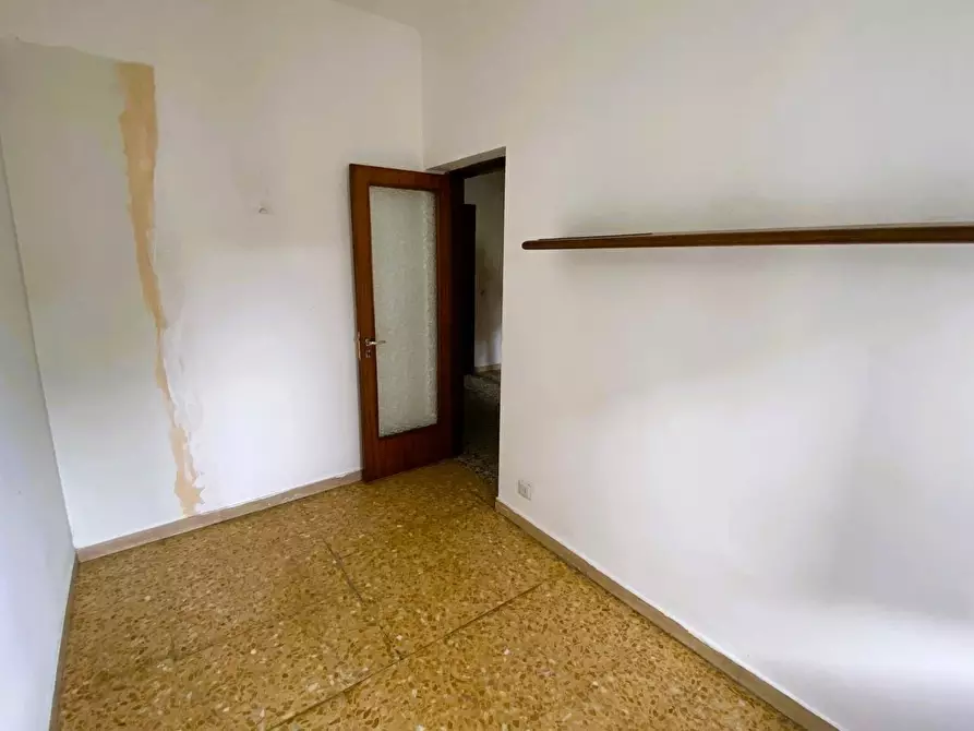 Immagine 6 di Appartamento in vendita  in Via giacomo leopardi, 17 a Legnano
