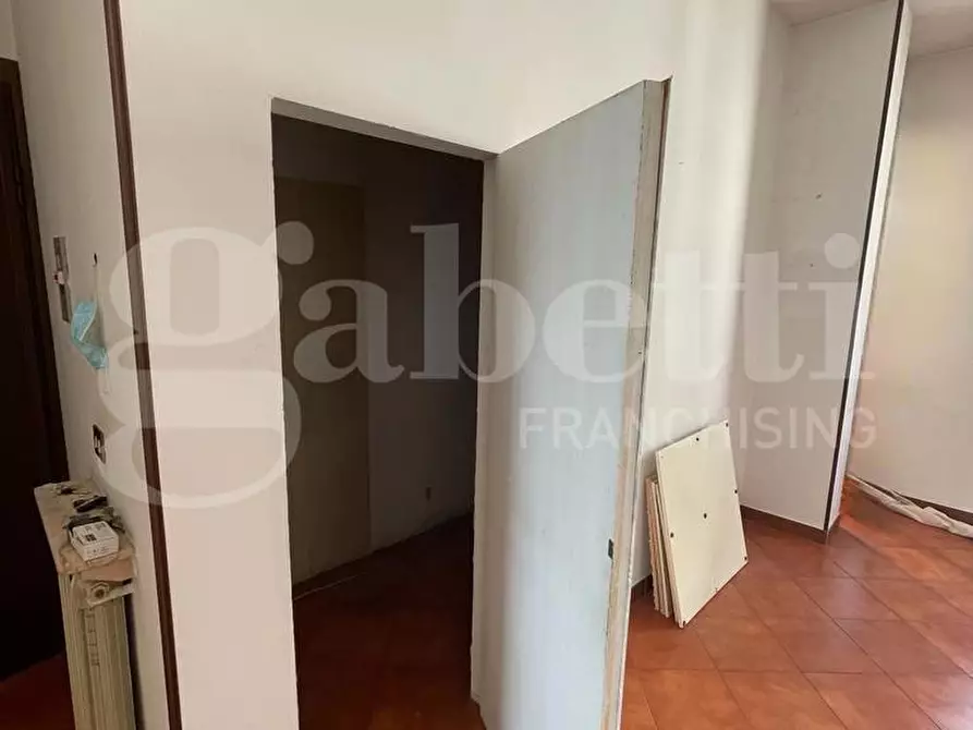 Immagine 12 di Appartamento in vendita  in Via Monterosi a Roma