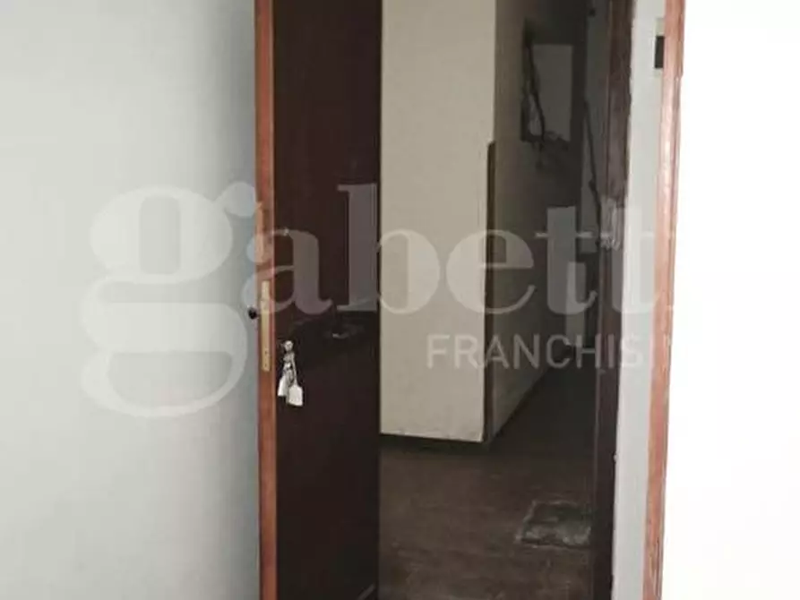 Immagine 15 di Appartamento in vendita  in Piazza IV Novembre, 2 a Succivo