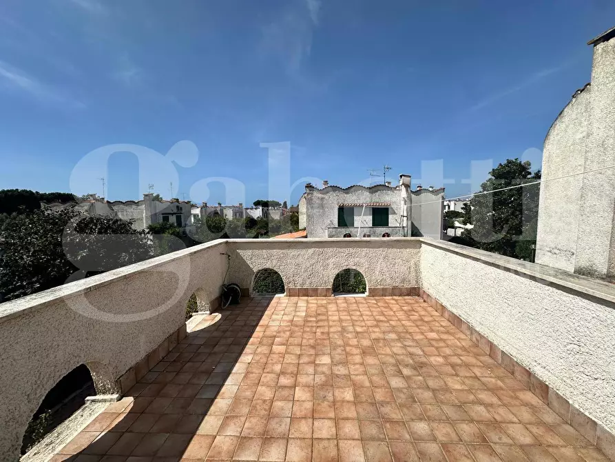 Immagine 17 di Villa in vendita  in Via neto, 17 a Ardea